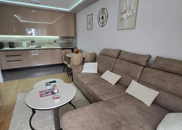 Feel 2 Апартаменты *